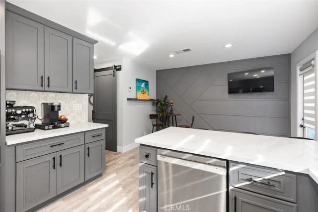 9 Flaxwood, Irvine, CA 92614