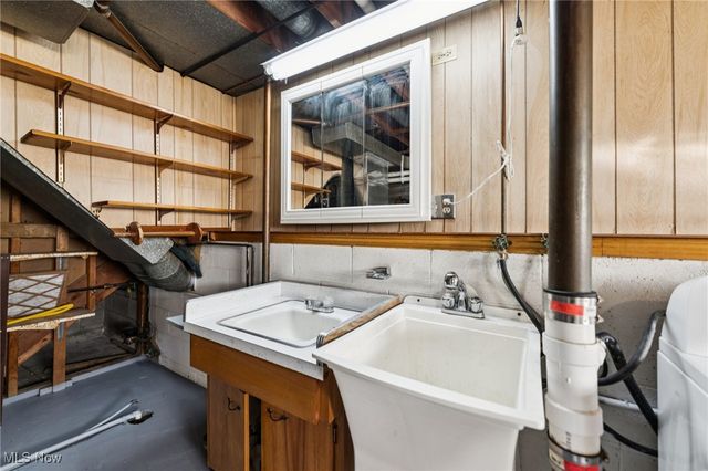 1911 W 30th Street, Lorain, OH 44052