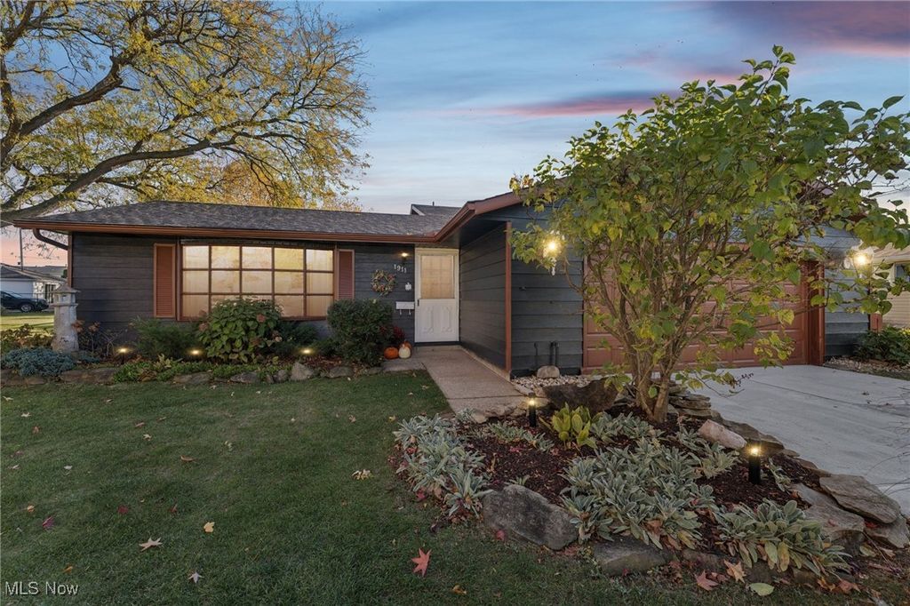 1911 W 30th Street, Lorain, OH 44052