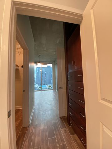 415 Church St Apt 1112, Nashville, TN 37219