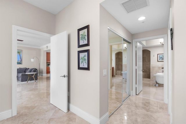 701 SE 21st Avenue 304, Deerfield Beach, FL 33441