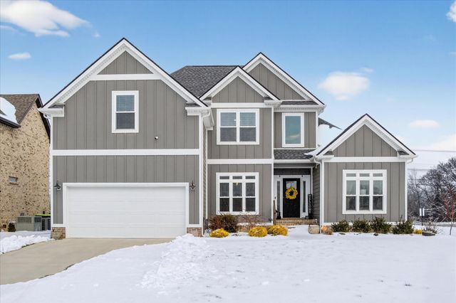 297 Bluebell Dr, Clarksville, TN 37043