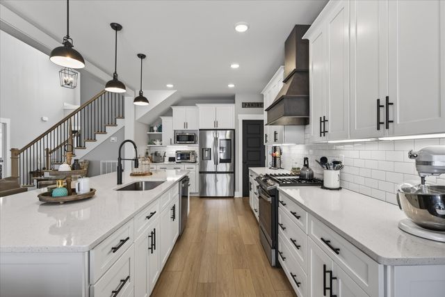 297 Bluebell Dr, Clarksville, TN 37043