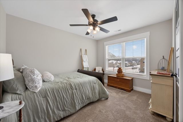 297 Bluebell Dr, Clarksville, TN 37043