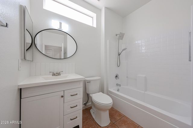 17635 N THOROUGHBRED Drive, Surprise, AZ 85374