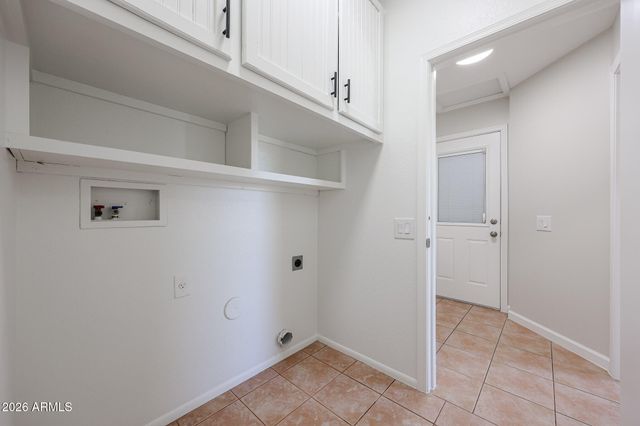 17635 N THOROUGHBRED Drive, Surprise, AZ 85374