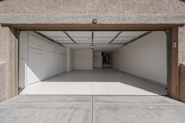 17635 N THOROUGHBRED Drive, Surprise, AZ 85374