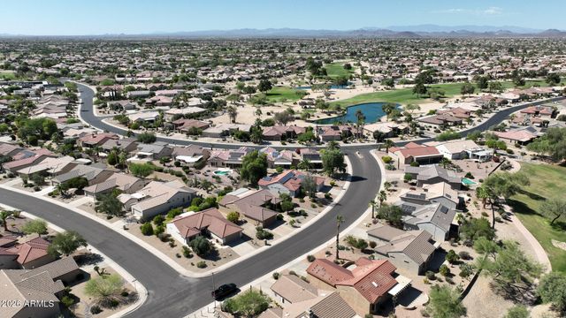 17635 N THOROUGHBRED Drive, Surprise, AZ 85374