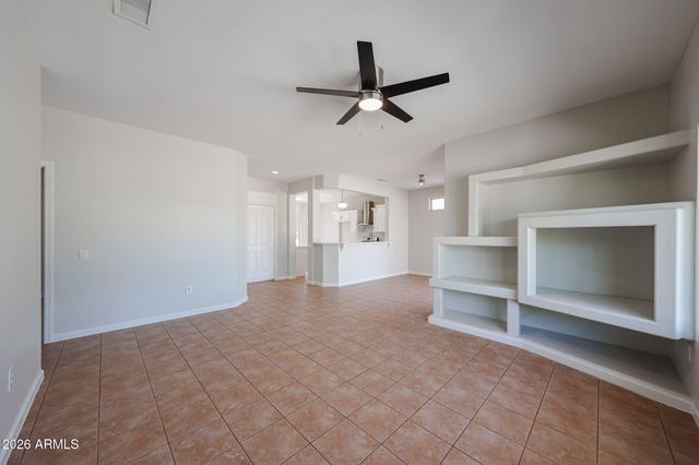 17635 N THOROUGHBRED Drive, Surprise, AZ 85374