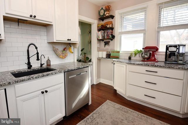 2422 AVONDALE AVE, Abington, PA 19001
