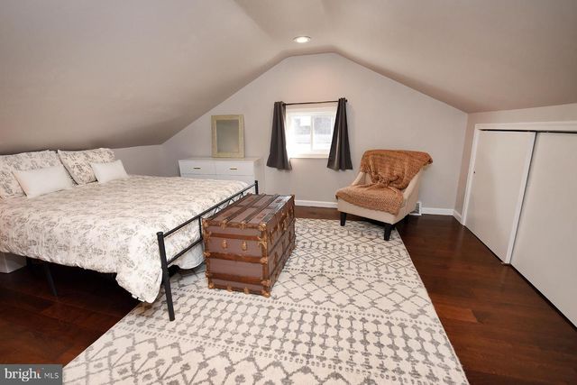 2422 AVONDALE AVE, Abington, PA 19001