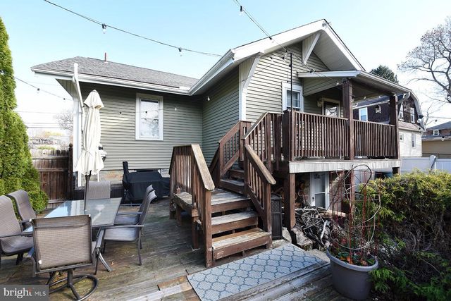 2422 AVONDALE AVE, Abington, PA 19001