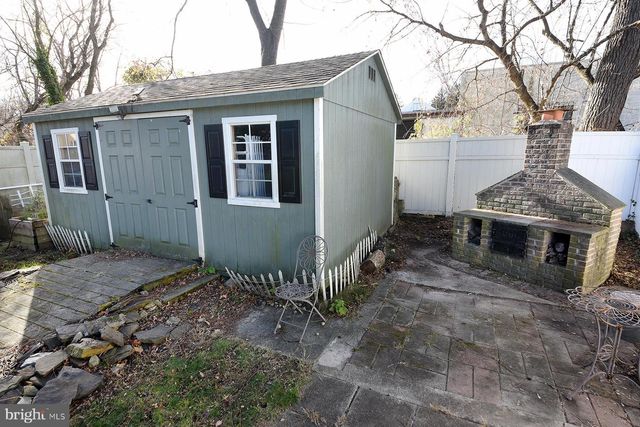 2422 AVONDALE AVE, Abington, PA 19001