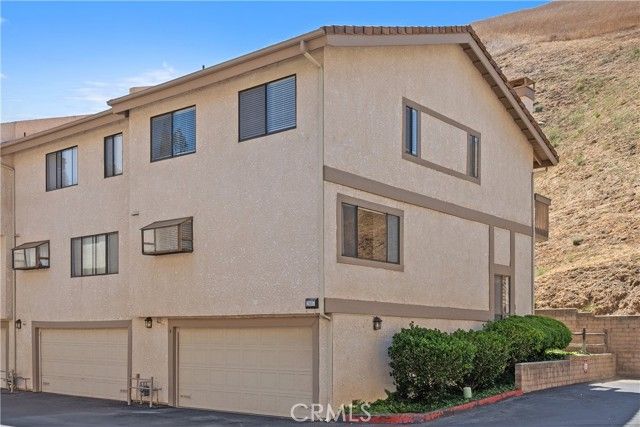 26007 Alizia Canyon Drive A, Calabasas, CA 91302