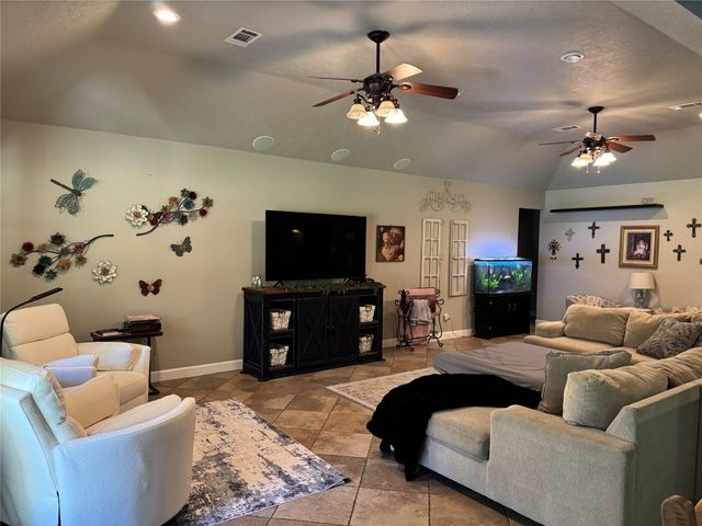 12588 Fm 1008, Dayton, TX 77535