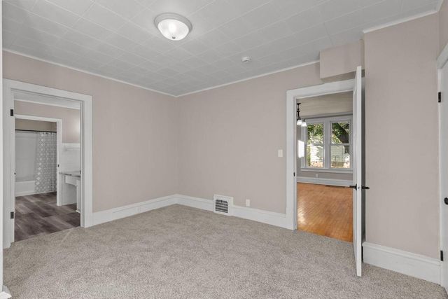 1021 EASTMAN STREET, Oshkosh, WI 54901
