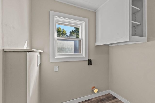 1021 EASTMAN STREET, Oshkosh, WI 54901