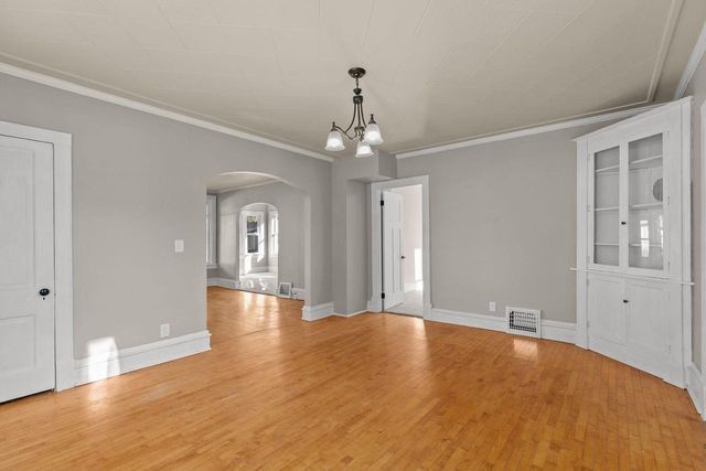 1021 EASTMAN STREET, Oshkosh, WI 54901