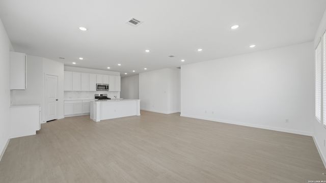 1304 APRON TRL, New Braunfels, TX 78130