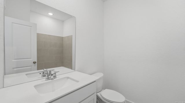 1304 APRON TRL, New Braunfels, TX 78130