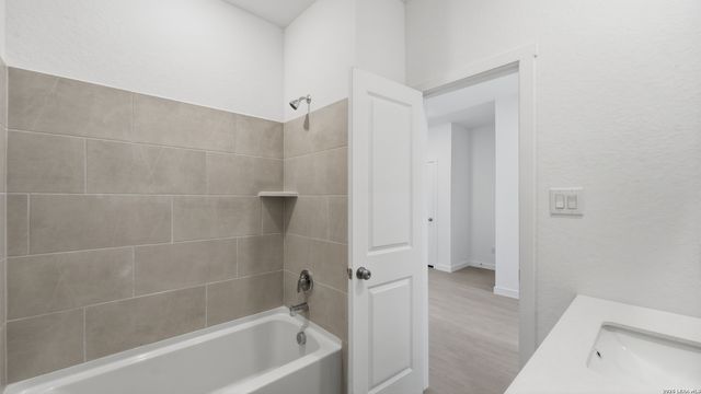 1304 APRON TRL, New Braunfels, TX 78130