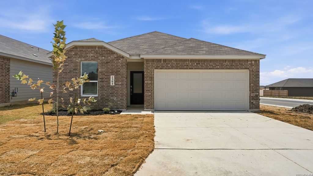 1304 APRON TRL, New Braunfels, TX 78130