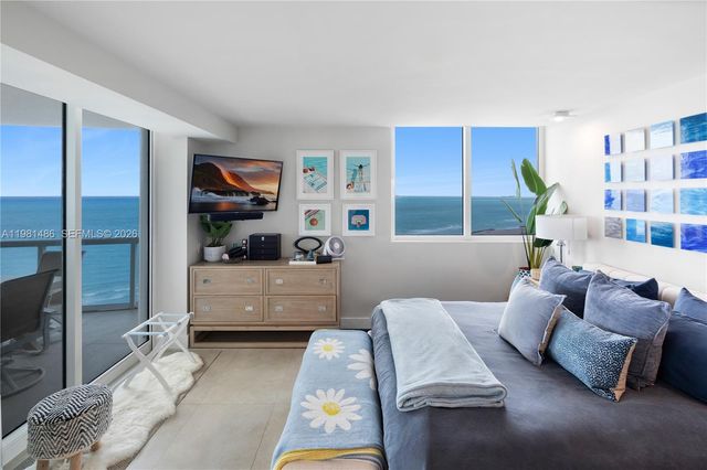 3801 Collins Ave 1906, Miami Beach, FL 33140