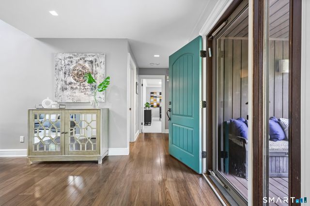 28 Pony Trail Road, Stamford, CT 06903