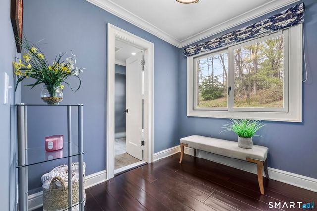 28 Pony Trail Road, Stamford, CT 06903