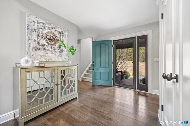 28 Pony Trail Road, Stamford, CT 06903