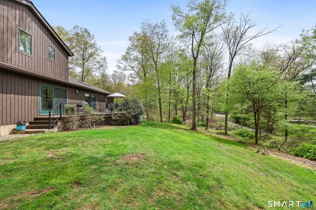 28 Pony Trail Road, Stamford, CT 06903