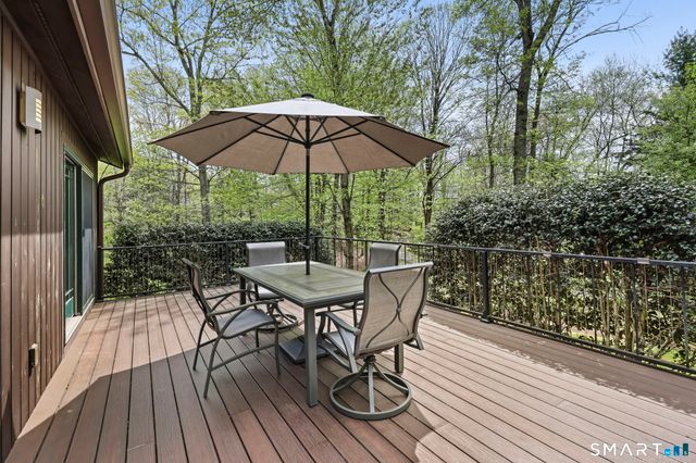 28 Pony Trail Road, Stamford, CT 06903