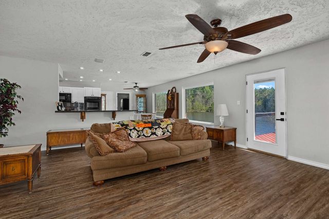 801 CR 121, Carthage, TX 75633