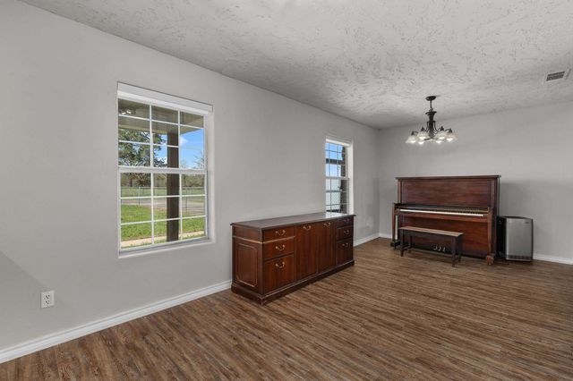 801 CR 121, Carthage, TX 75633