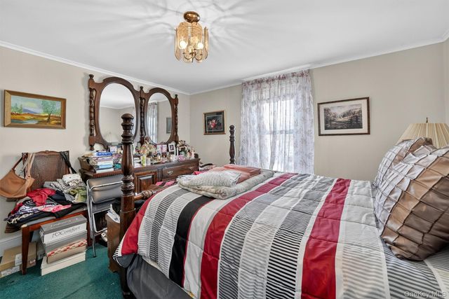 56 Lincoln Avenue, Pearl River, NY 10965