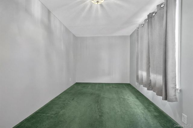 56 Lincoln Avenue, Pearl River, NY 10965