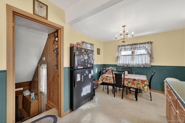 56 Lincoln Avenue, Pearl River, NY 10965