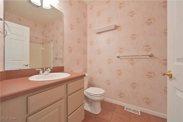 1908 Pembrooke Lane, Avon, OH 44011