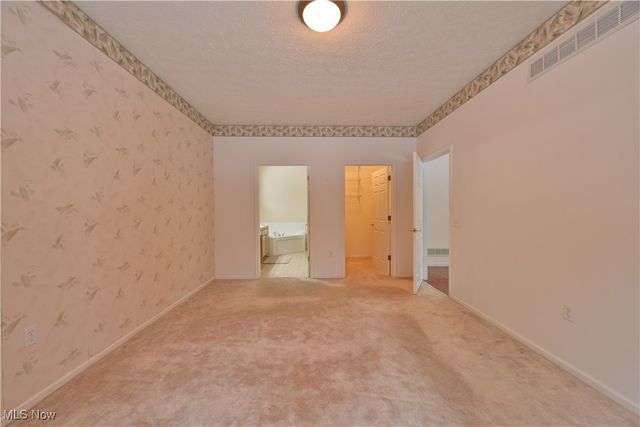 1908 Pembrooke Lane, Avon, OH 44011