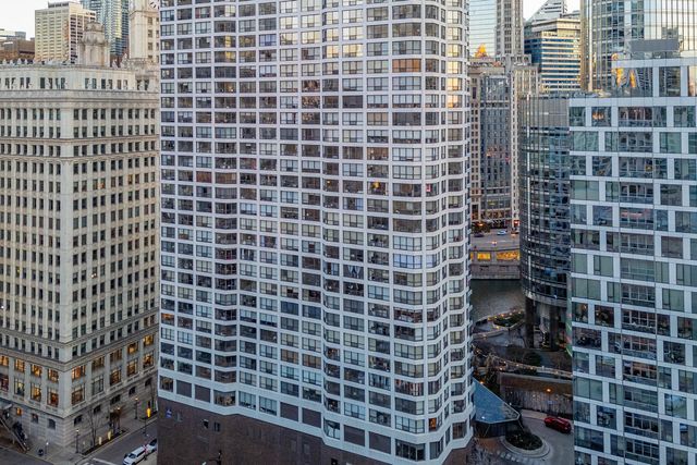 405 N Wabash Avenue 207, Chicago, IL 60611