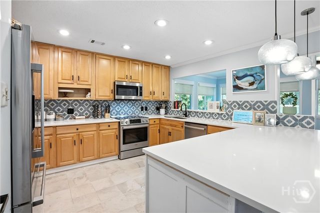 1 Brooks Lane, Savannah, GA 31411