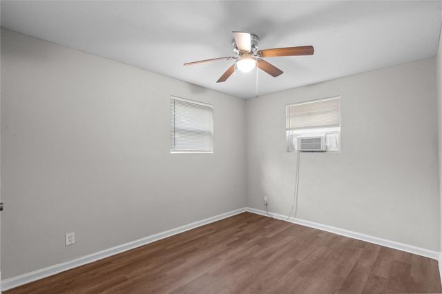 2328 Boss Street B, La Marque, TX 77568