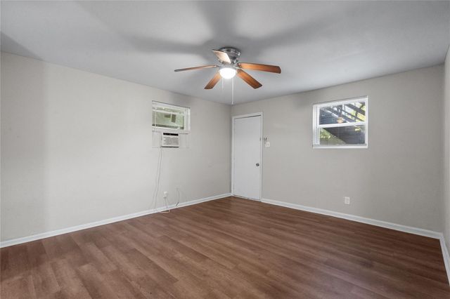 2328 Boss Street B, La Marque, TX 77568