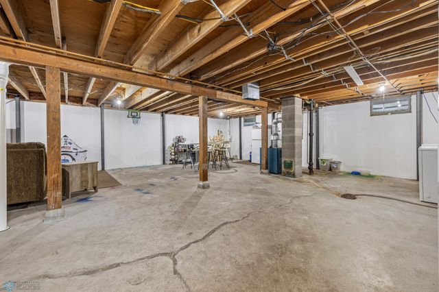 2906 10th Street N, Fargo, ND 58102