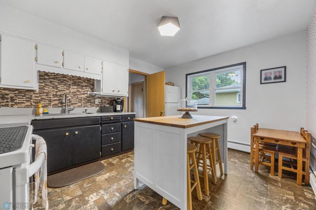 2906 10th Street N, Fargo, ND 58102