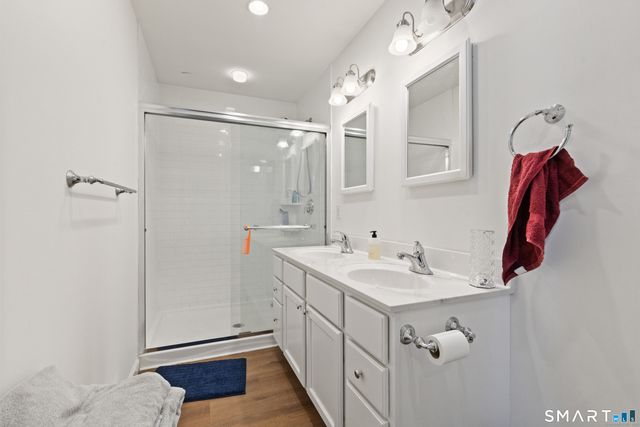 38 West Washington Avenue, Stamford, CT 06902