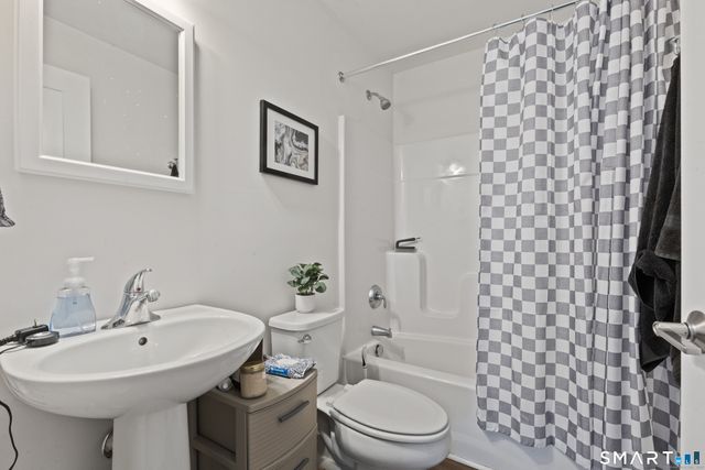 38 West Washington Avenue, Stamford, CT 06902