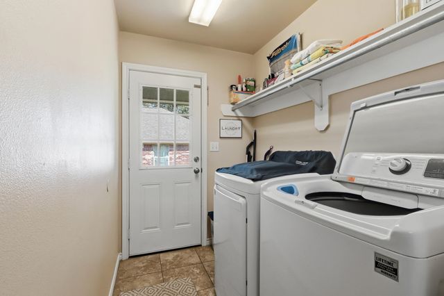 401 Crosby, Lindale, TX 75771