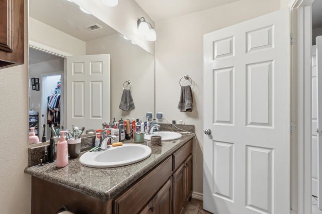 401 Crosby, Lindale, TX 75771