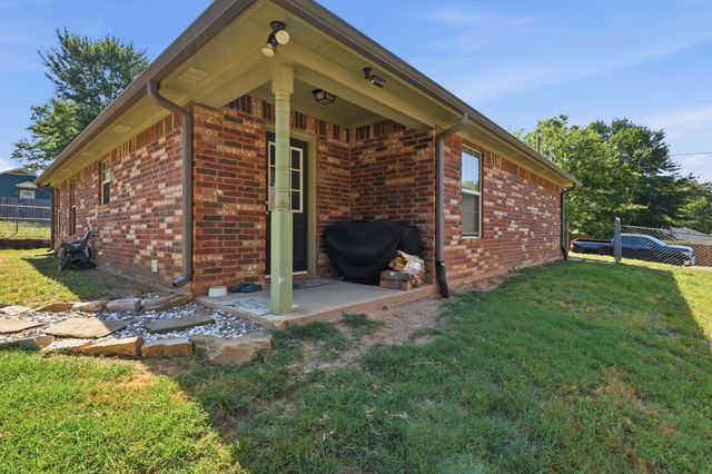 401 Crosby, Lindale, TX 75771